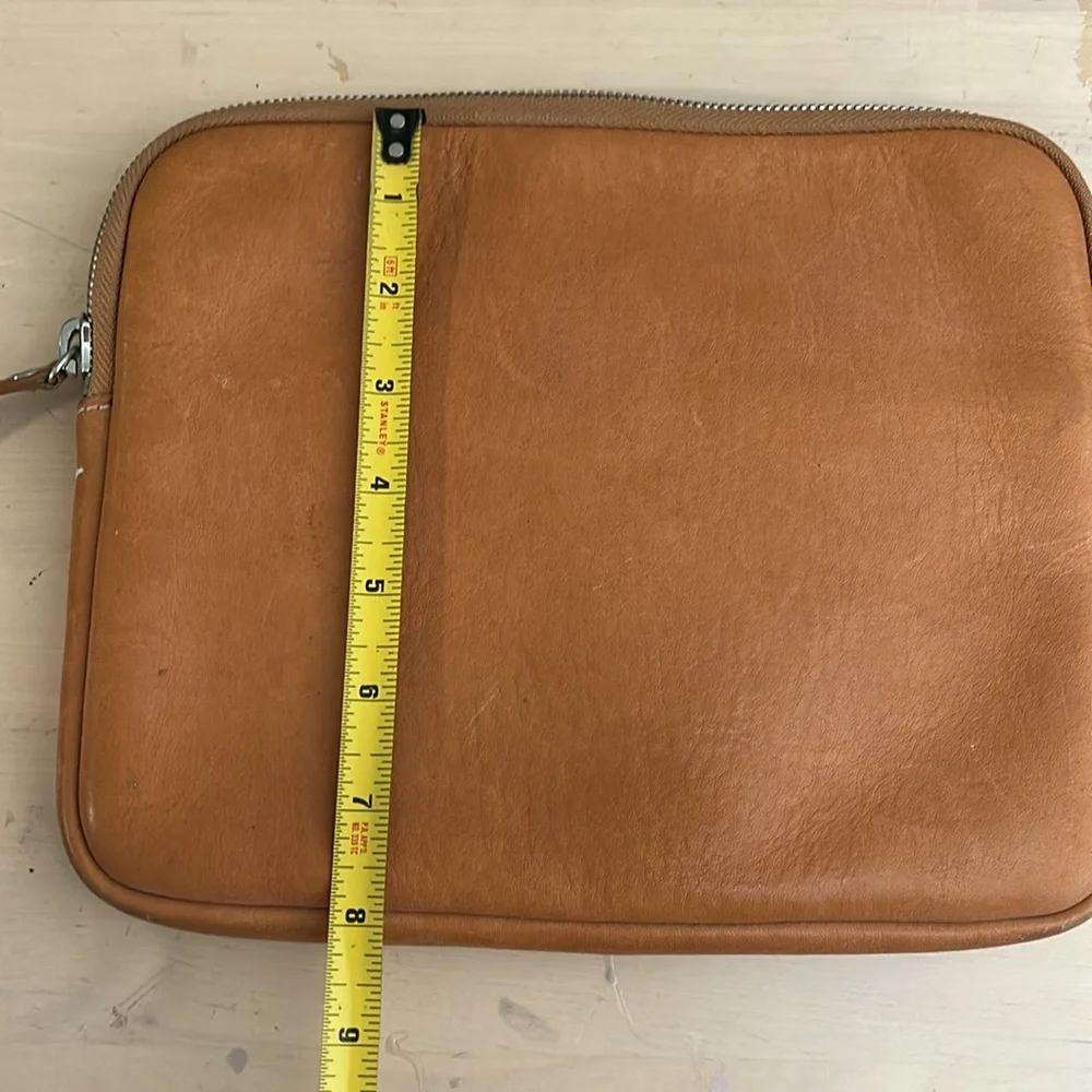Shinola Leather Laptop Bag Minimalist Design, Brown Leather Zip Pouch